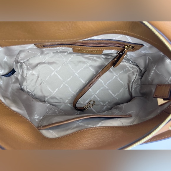 Michael Kors Brooke Pebble Leather Satchel - Picture 14 of 16